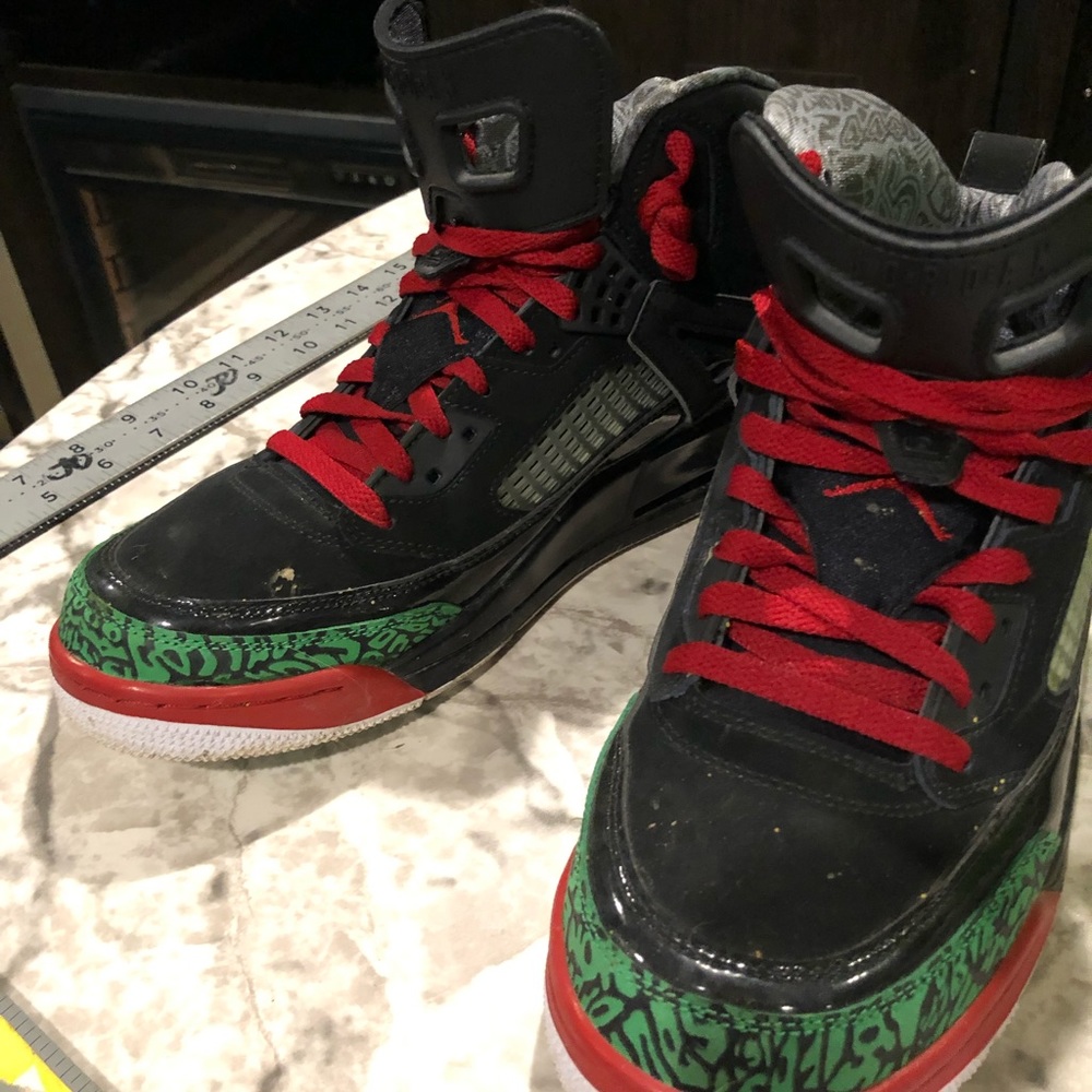 Jordan tennis shoes size 9 1/2 good shape wore 2